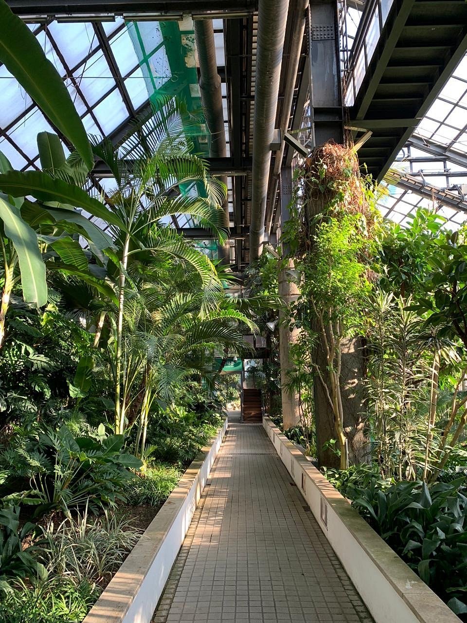 1.  Gyeonggi & Seoul